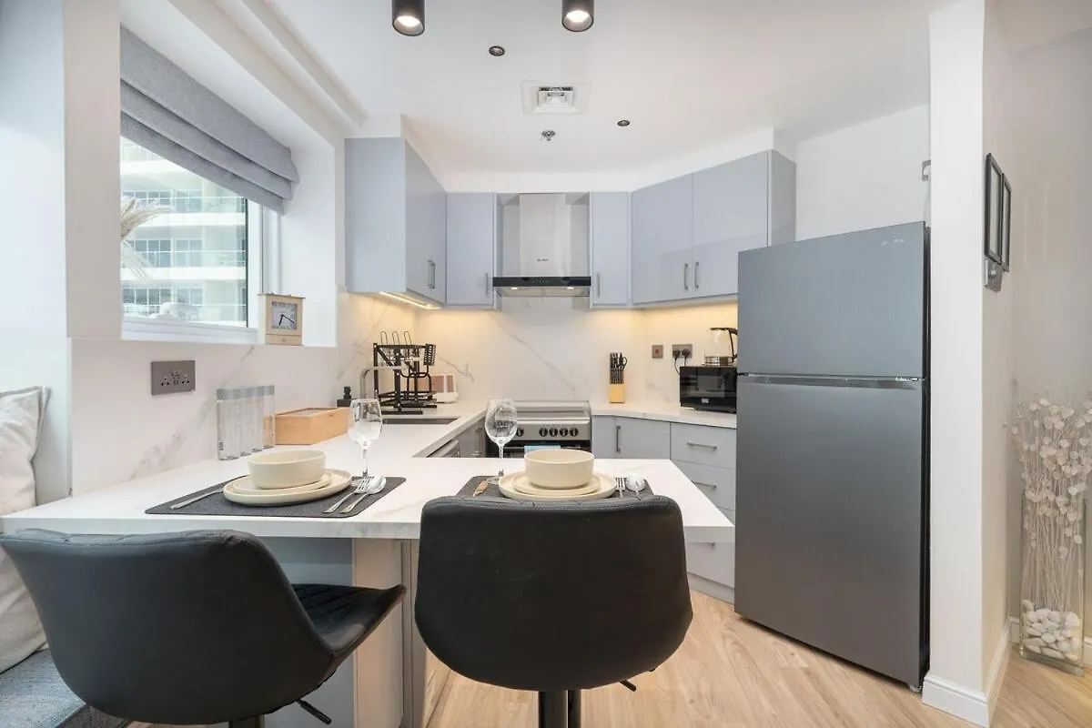 Elegant 2Br Apartment In Prime Jlt Dubai United Arab Emirates